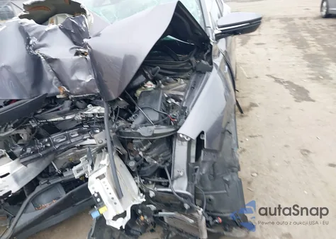 2020 Honda Insight Touring z USA, uszkodzony, nr VIN 19XZE4F97LE010008